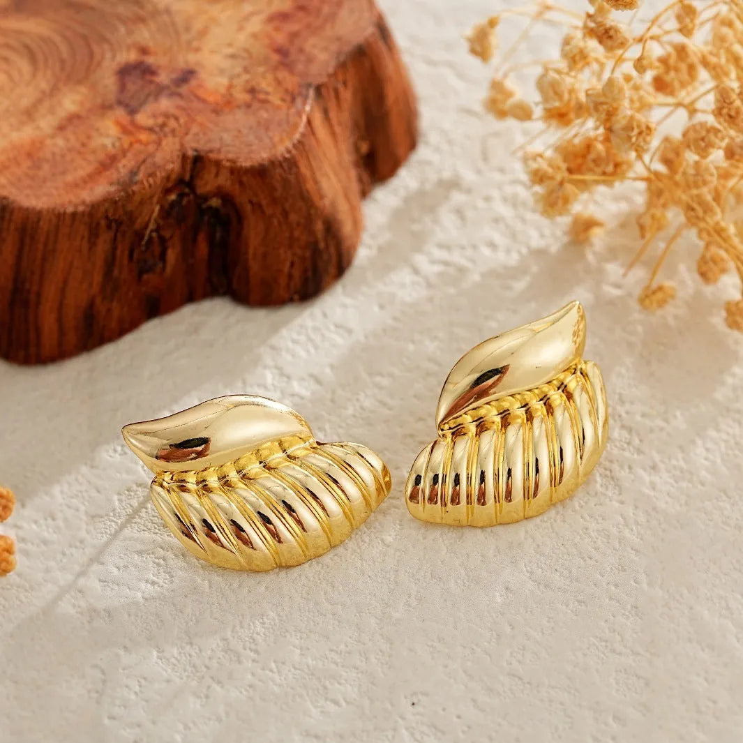 Gold threaded water drop earrings for women with a simple threader drop shape