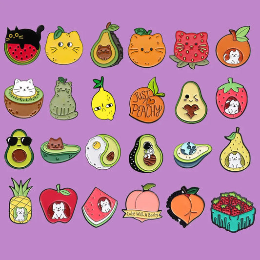 Zinc alloy cartoon fruit brooch in various colours, approximately 2-3 cm, for decorative use on jackets and bags