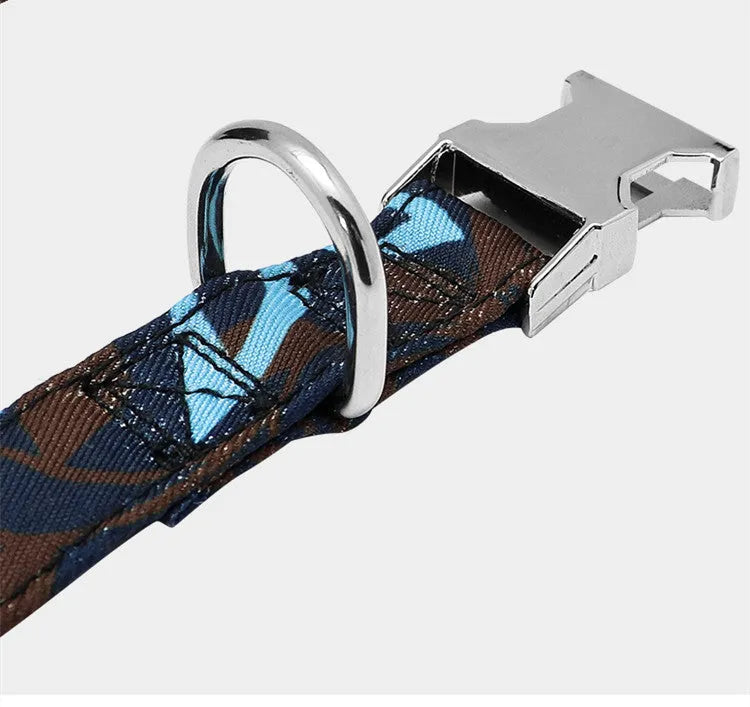 Reflective dog collar in orange or army green with wave point pattern, polyester and alloy metal, adjustable for small to large dogs