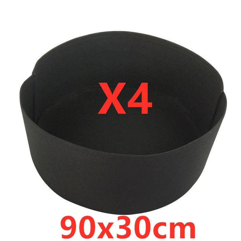 Round fabric grow bags for plants with water-retaining felt material in black and green