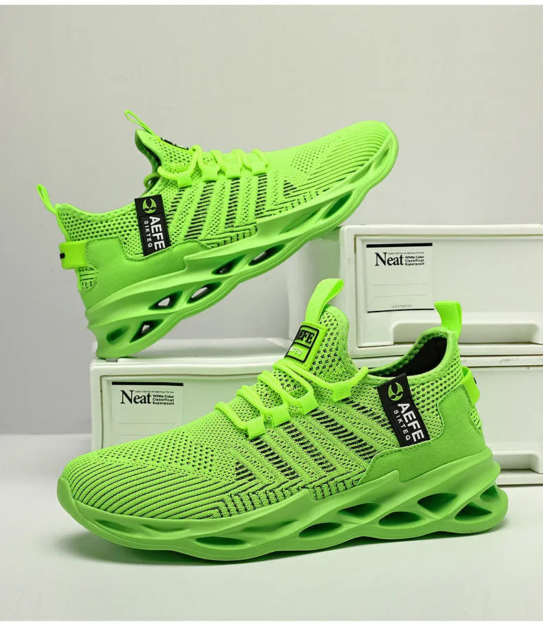 Men's black mesh casual running shoes with cross straps and MD sole