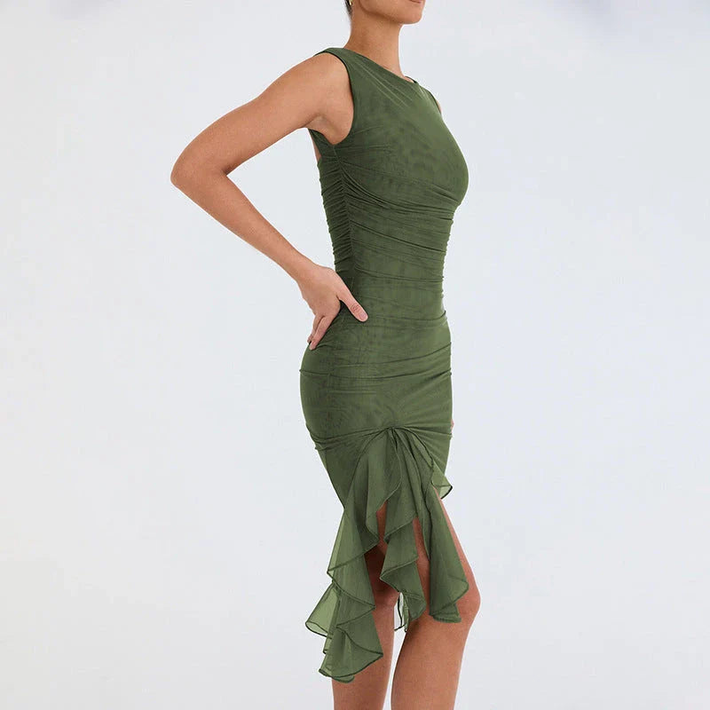 Slim, sleeveless mini dress in various colors, perfect for summer parties and clubs