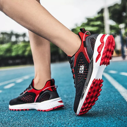 Junior high school track and field running shoes with non-slip rubber soles and breathable mesh panels