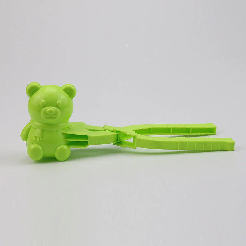 Heart-shaped red snowball maker for kids, durable plastic winter toy