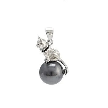 925 sterling silver cat pendant necklace with cat silhouette design on clavicle-length chain