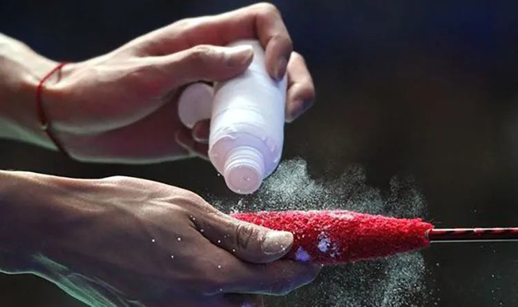 White magnesium carbonate sports anti-slip powder container for badminton, tennis and weightlifting grip enhancement