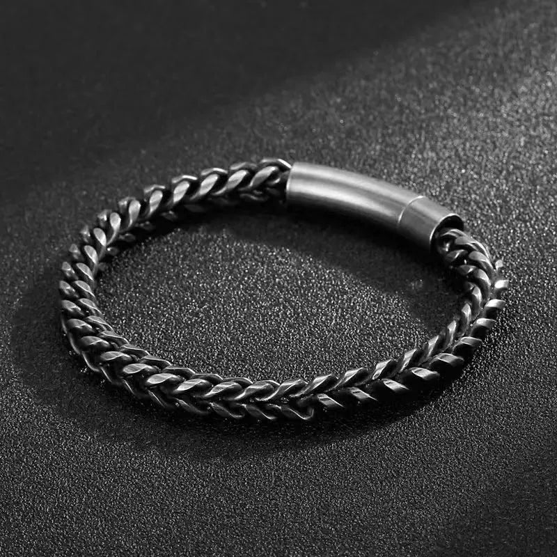 Men's vintage titanium steel bracelet with retro design and geometric shape