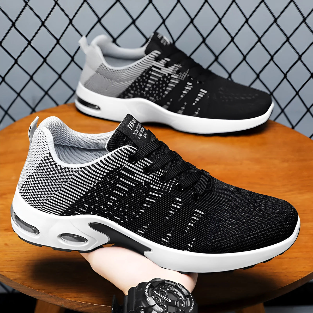 Men's Flyknit mesh casual sneakers in black and blue colour with round toe and lace-up front