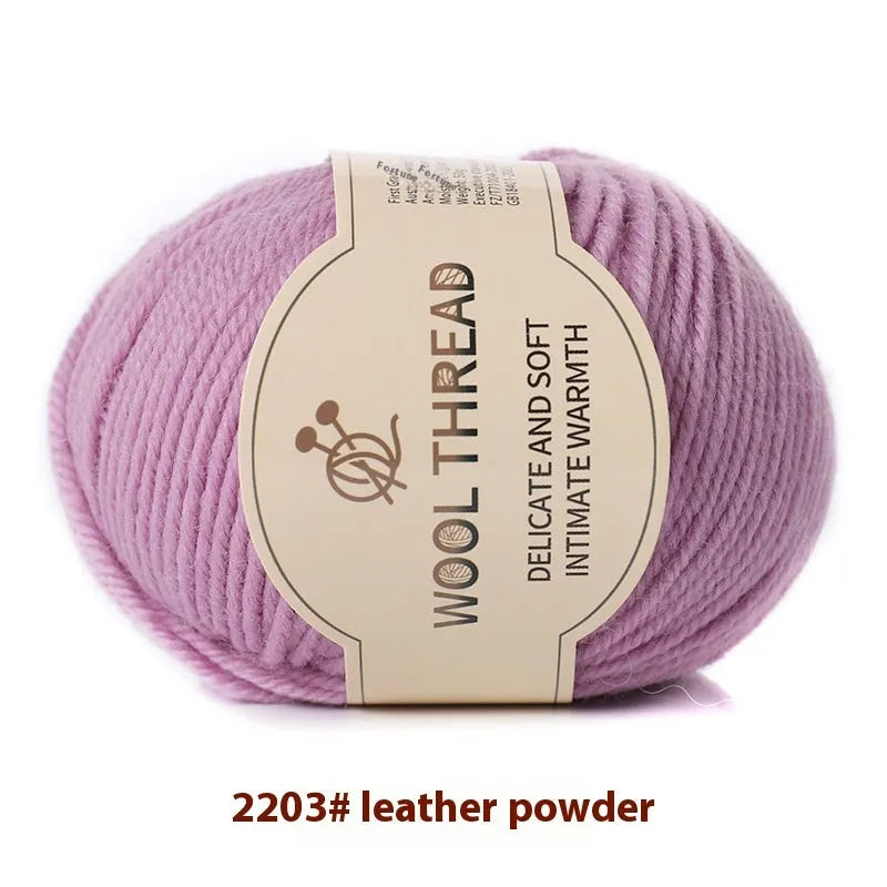 Hand-woven scarf sweater thread roll in domestic wool yarn for baby knitting projects with 10-needle compatibility