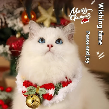Christmas pet scarf for dog or cat in wool material with festive cartoon pattern