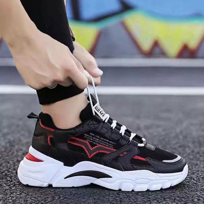 All-match Platform Running Sneakers in black with breathable PU upper and thick rubber sole