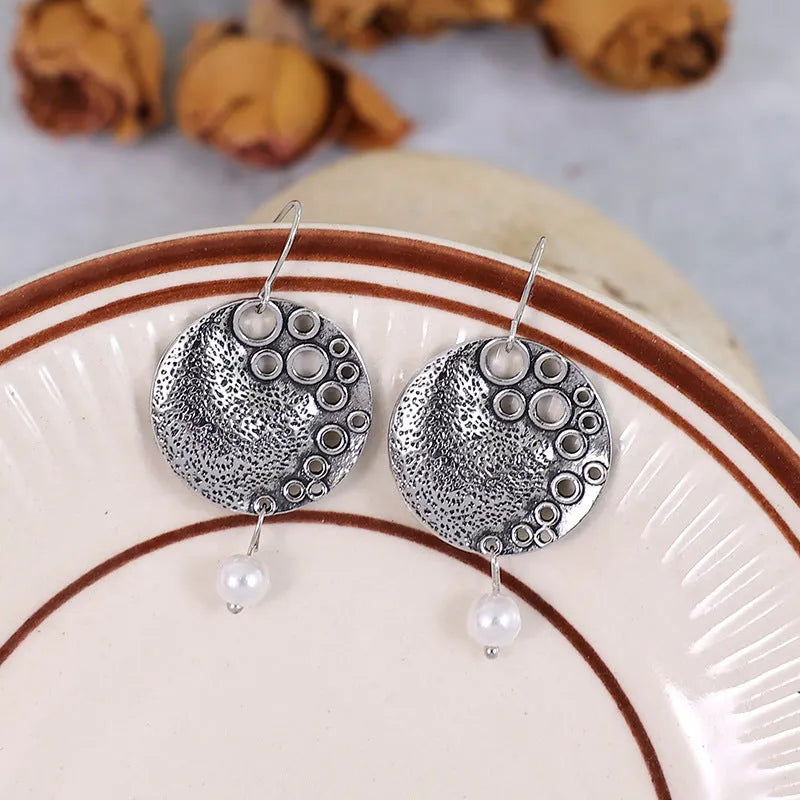 Silver alloy baroque pearl stud earrings with geometric retro shape, 4x2cm, one pair for women