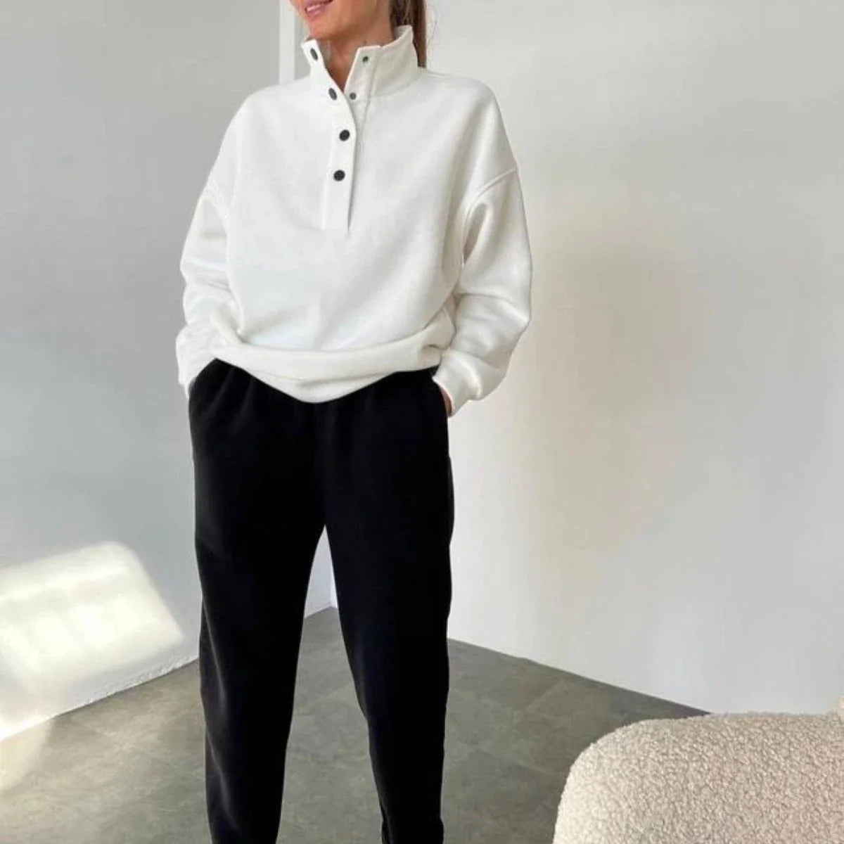 Comfy and Casual 2-Piece Loungewear Set for Women in Soft Cotton-Blend Fabric with Oversized, Relaxed Fit