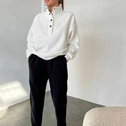 Comfy and Casual 2-Piece Loungewear Set for Women in Soft Cotton-Blend Fabric with Oversized, Relaxed Fit