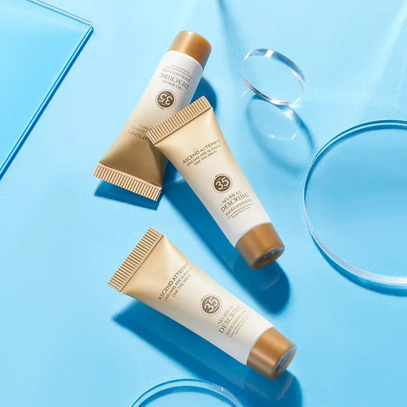 Water Locking Moisturizing Sunscreen with SPF protection in 30g and 10g options