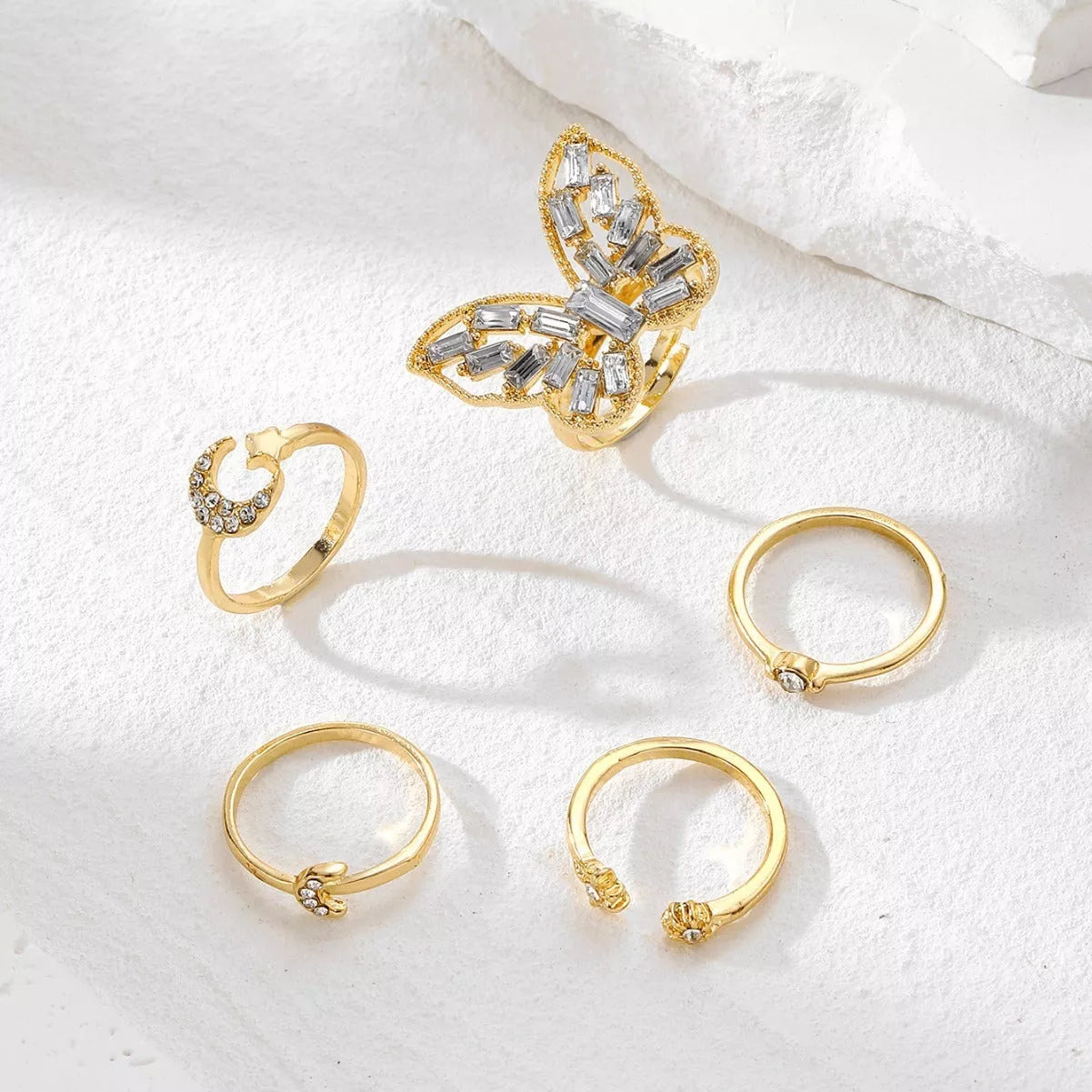 Silver color butterfly rings set with vintage design for women and men