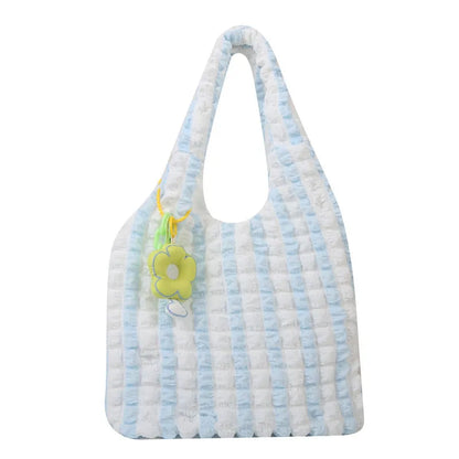 Women's pleated bubble crossbody bag in vertical square shape with pendant accessory