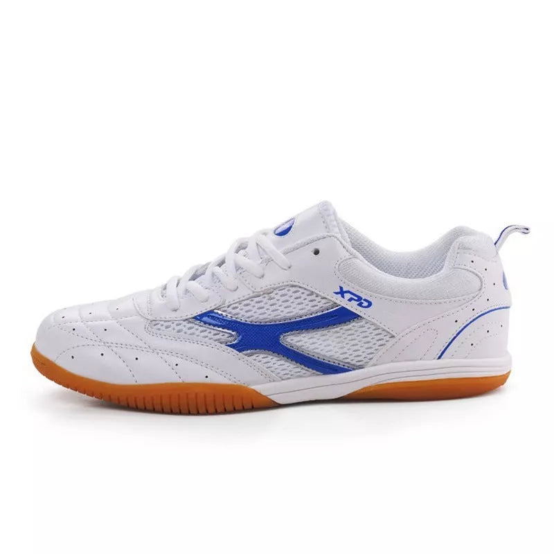 Table tennis shoes in white and blue or white and red with breathable upper and beef tendon sole