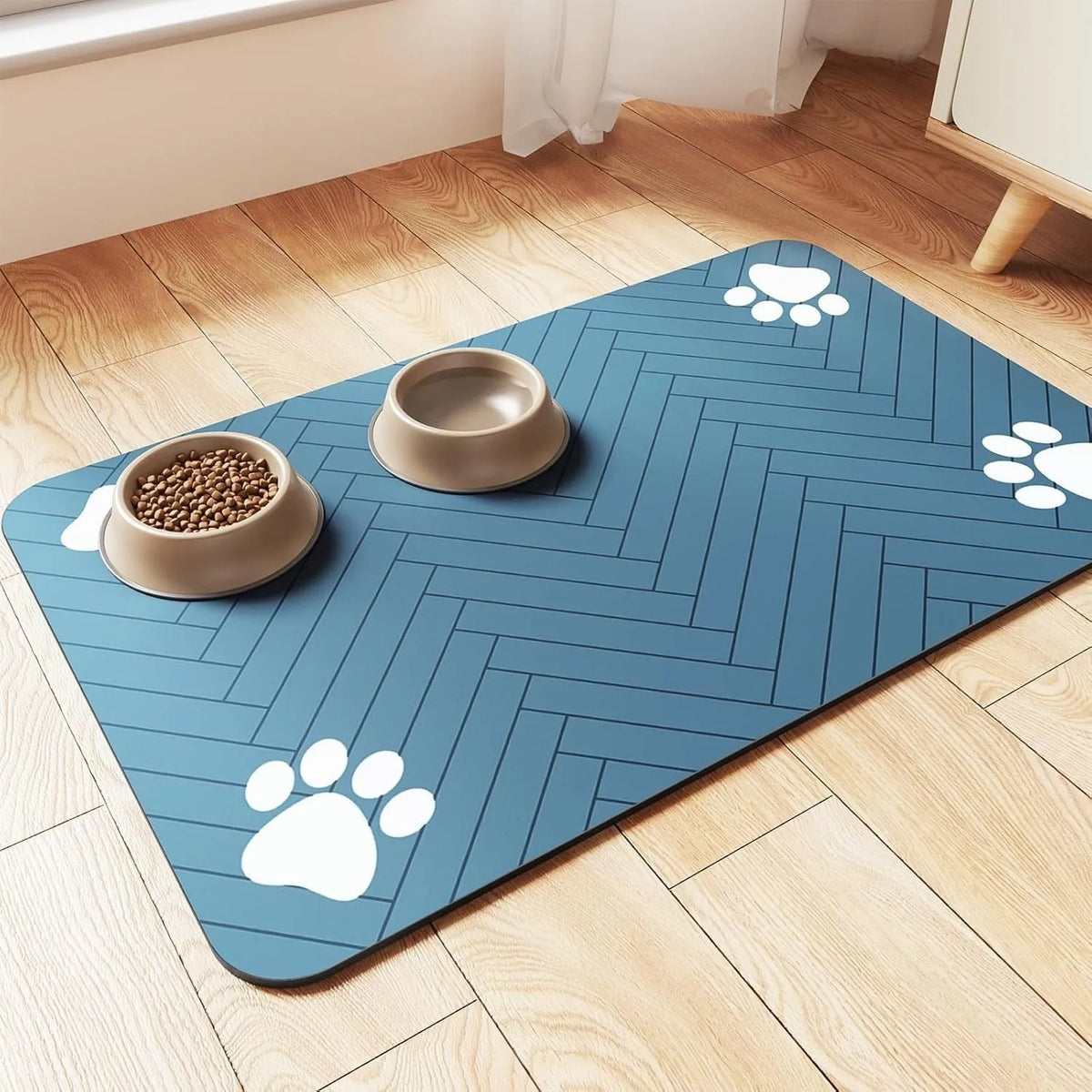 Diatomite pet floor mat in blue colour under pet feeding bowls showing water absorption