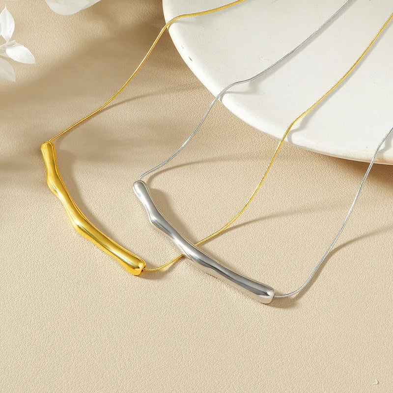Women's pleated titanium steel necklace with irregular electroplated design in gold or steel colour finish