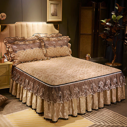 Camel detachable skirt-style non-slip bed cover, 150x200cm size, dustproof polyester with zip skirt and optional pillowcases
