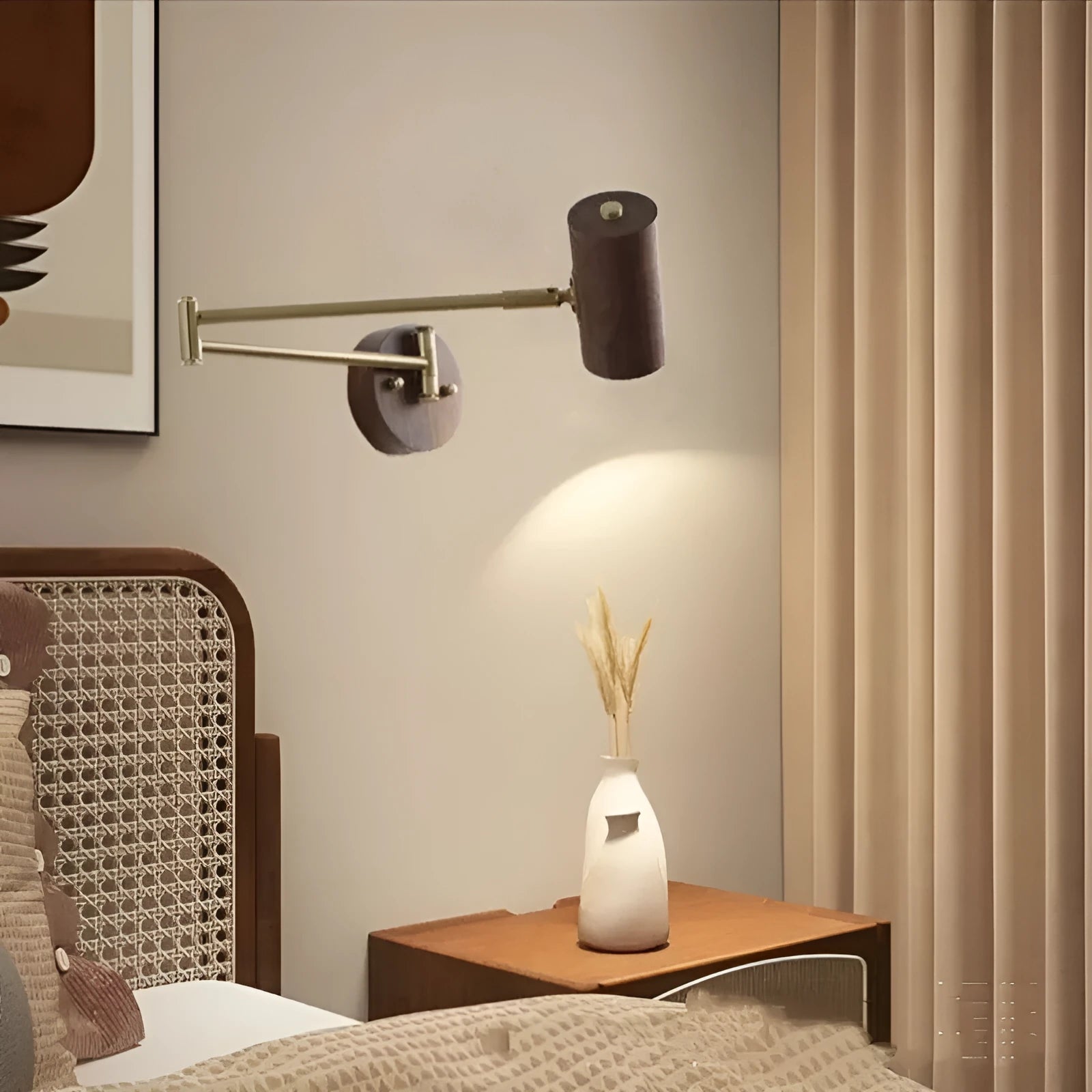 Vintage style wall lamp with rotating long arm and wood finish