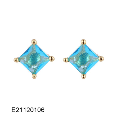 Gold-plated drop earrings with pear-shaped cubic zirconia stones measuring 0.8cm on 3.2cm copper posts
