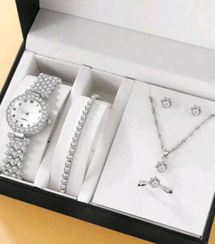 Luxury rhinestone quartz bracelet watch set for women in golden, silver, and rose gold options