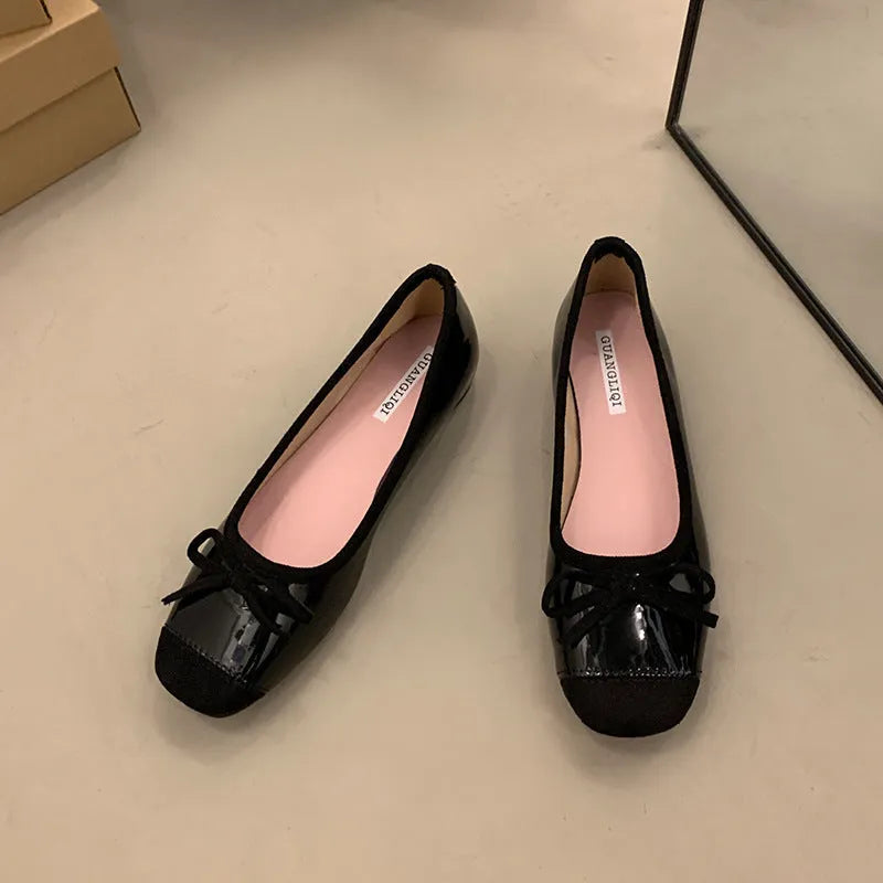 Retro women's ballet pumps with square toe and bow detail in four colour options