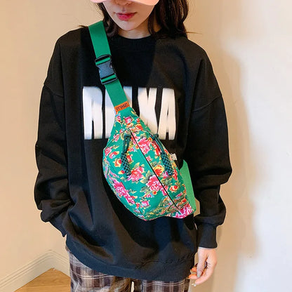 Women's floral western-style waist bag in nylon with three-dimensional pockets