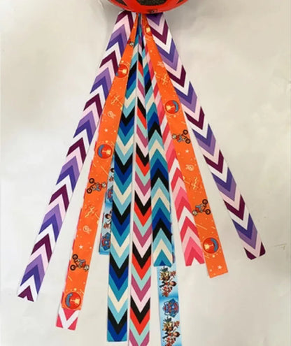 Children's helmet streamer with 60 cm polyester ribbon in colours like apricot and khaki for roller skating and skiing