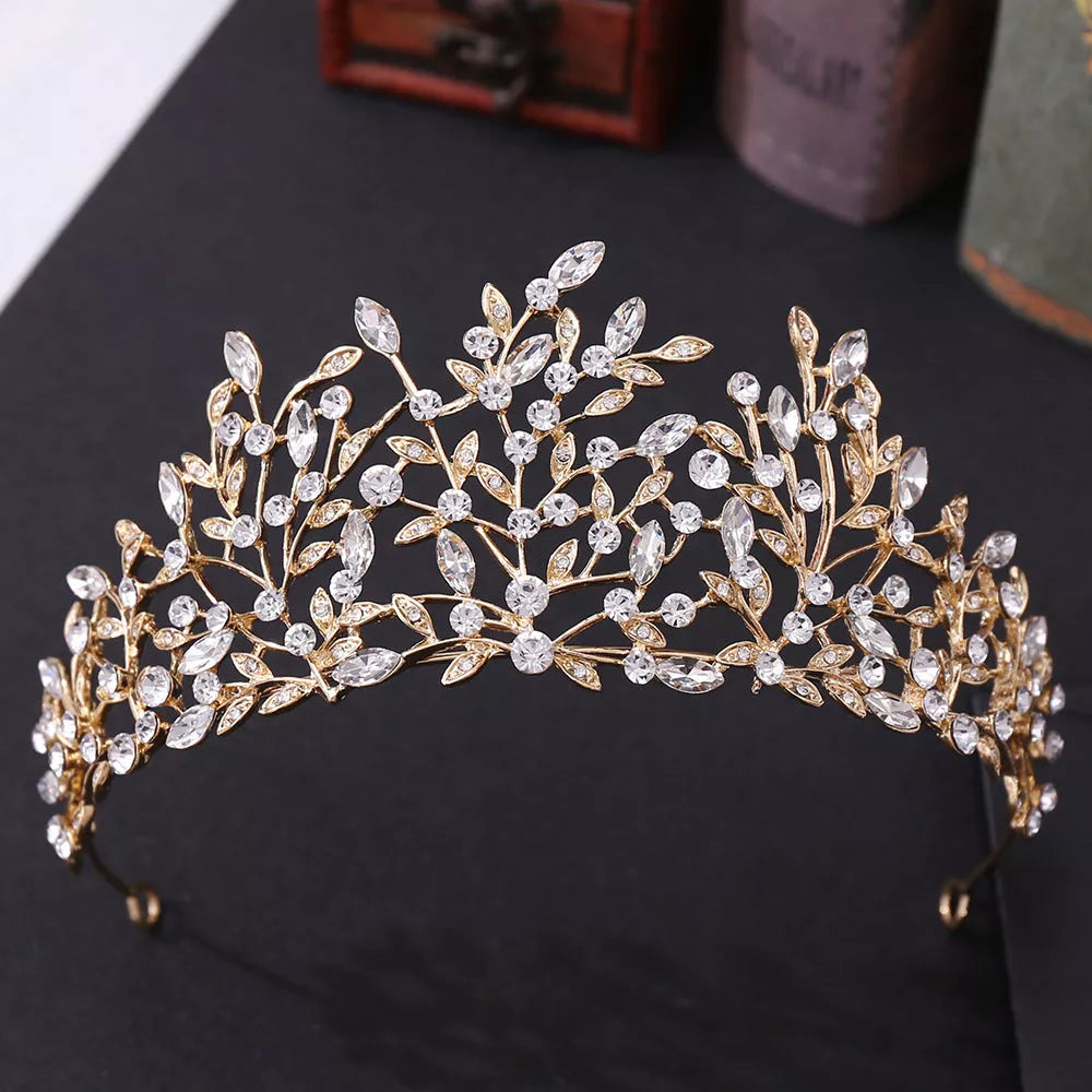 Vintage rhinestone headdress crown with green phantom quartz crystal, alloy construction, 15 * 6.5cm