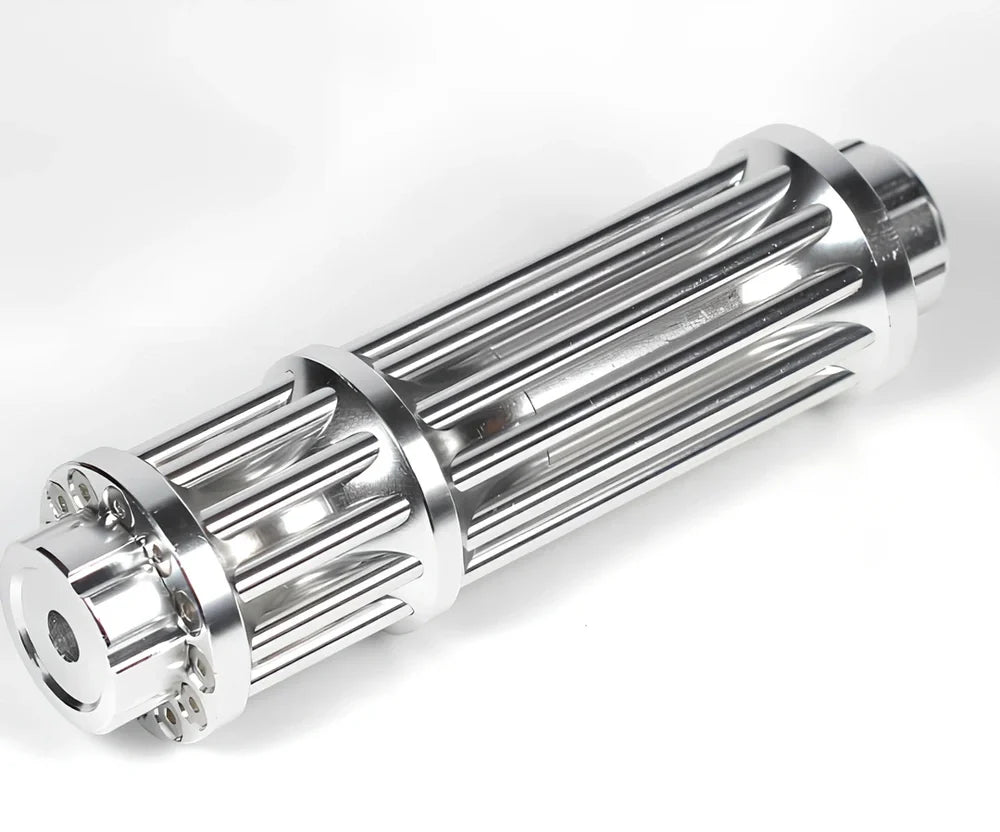 Pure white sneakers with colour accents weighing 850-900 grams in sizes 35-40