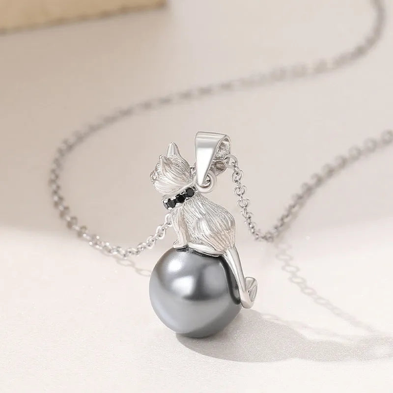 925 sterling silver cat pendant necklace with cat silhouette design on clavicle-length chain