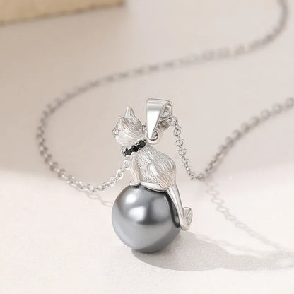 925 sterling silver cat pendant necklace with cat silhouette design on clavicle-length chain