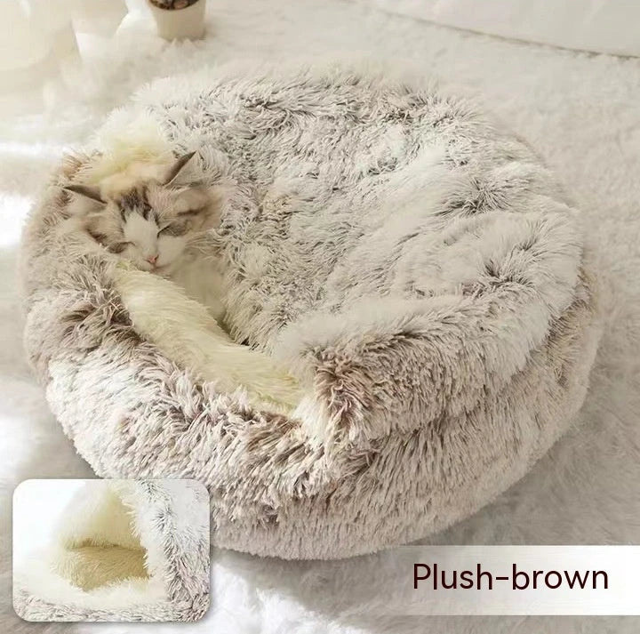 Cozy pet bed with plush and warm fabric for cats and dogs