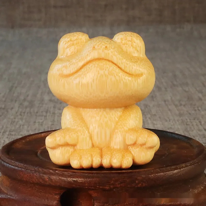 Solid bamboo carving ornament with smiling frog design, 5cm height with 4.5cm diameter, includes oil glove brush