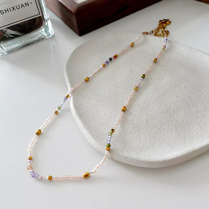 Natural stone pearl necklace with brass gold-plated chain, retro style