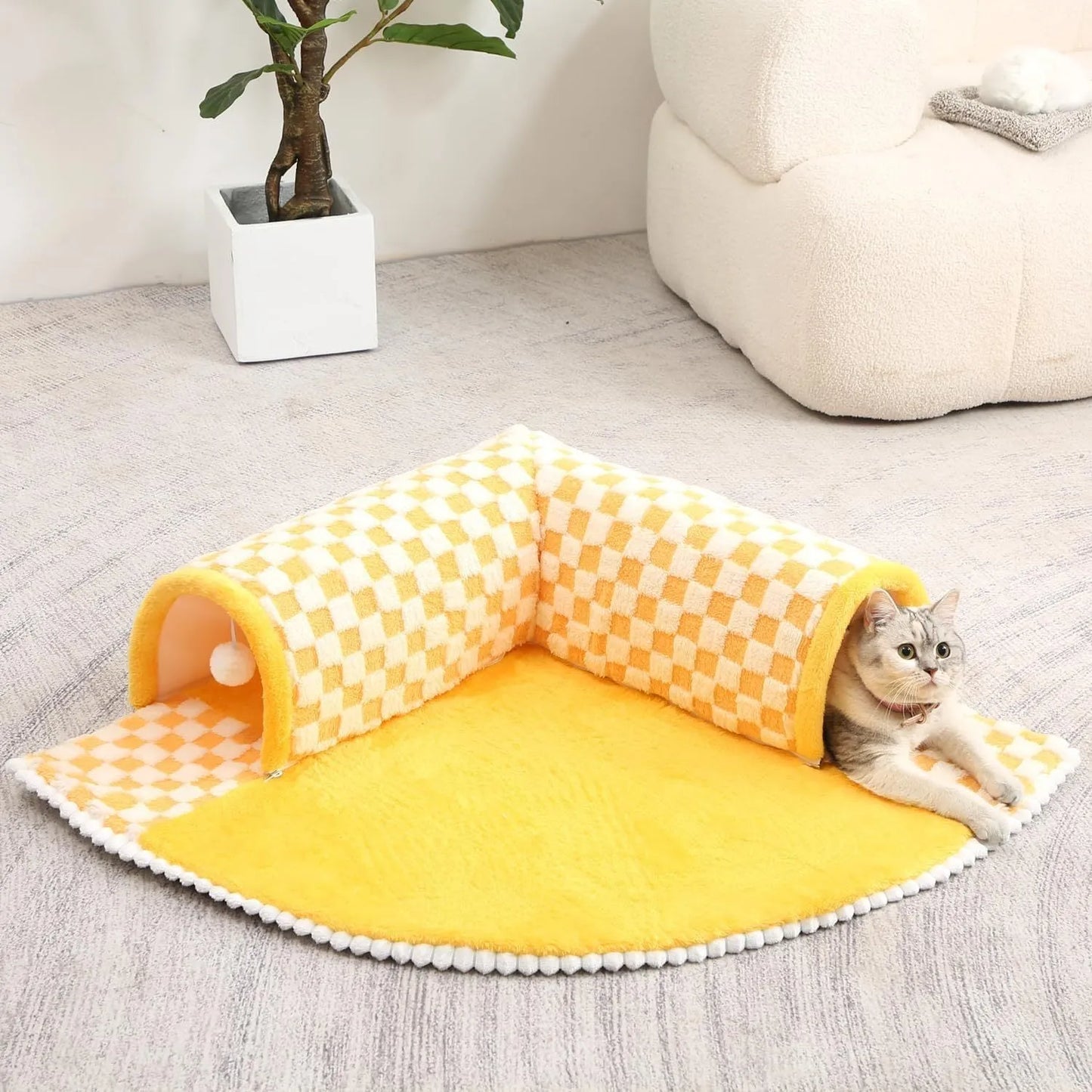 Fan-shaped plush pet bed with integrated tunnel in yellow colour, showing 80cm diameter and anti-slip bottom