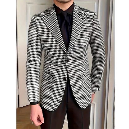 Casual slim-fit black and white plaid jacket with conventional sleeves and regular length
