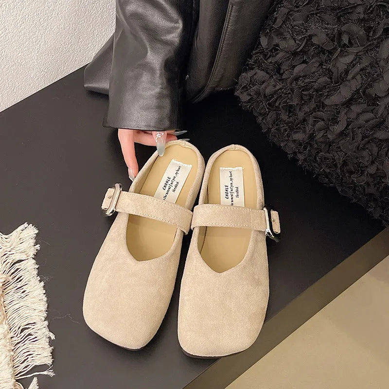 Women's flat square toe slipper in apricot colour with a rubber sole and PU upper.