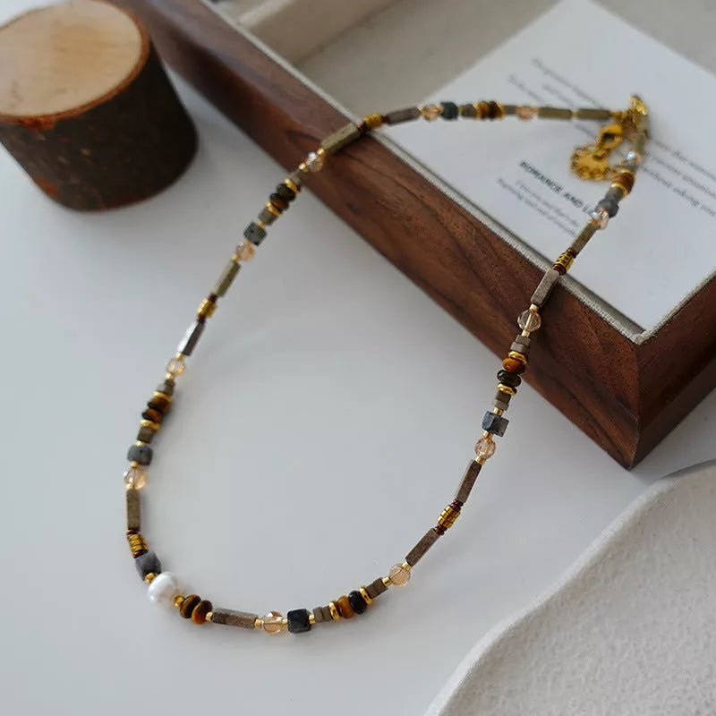 Natural stone pearl necklace with brass gold-plated chain, retro style