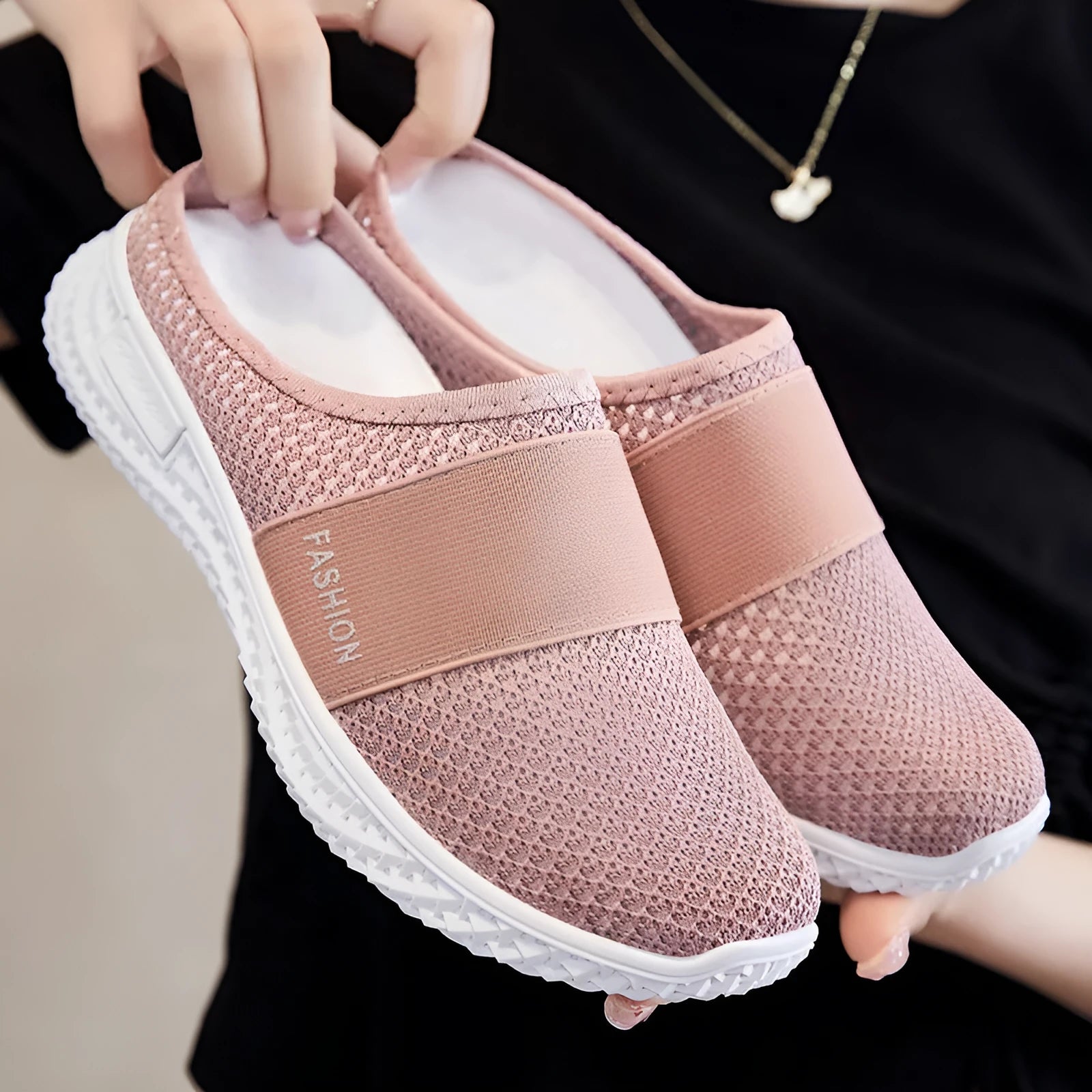 Women's breathable mesh casual shoes with hollow out design and flat heel