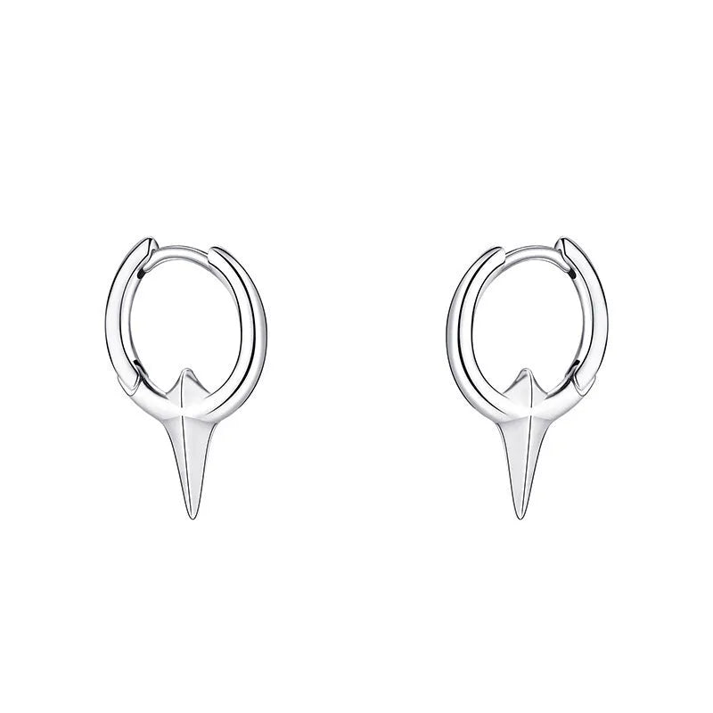 Geometric star-shaped ear clip for women in a platinum electroplated finish.
