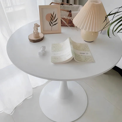 Scandinavian style coffee table with folding chairs in white finish, 60cm diameter