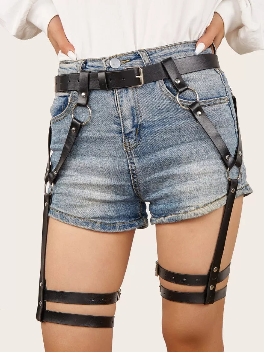 Women's black PU bondage and discipline underwear set with bowknot handcuffs