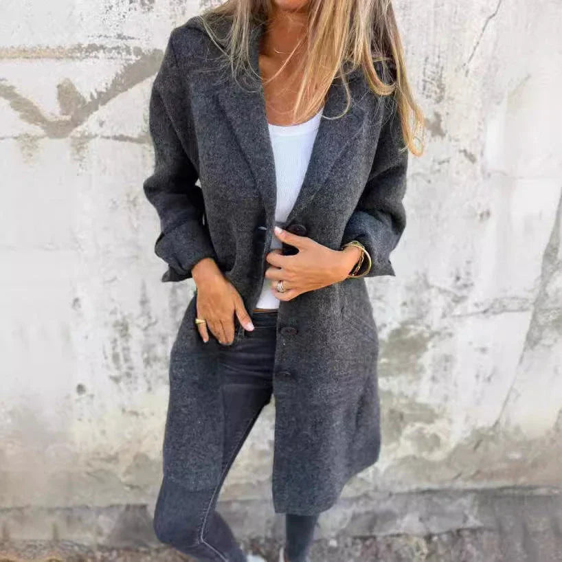 Stylish lapel cardigan with pockets in various colors, showcasing its modern design and premium materials