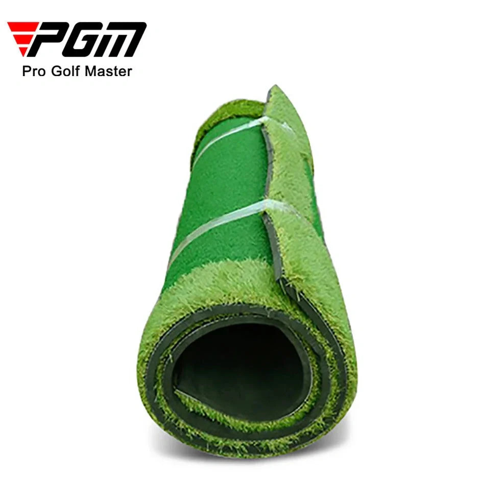 Green artificial turf putting mat measuring 1.5 by 3 metres for indoor golf practice
