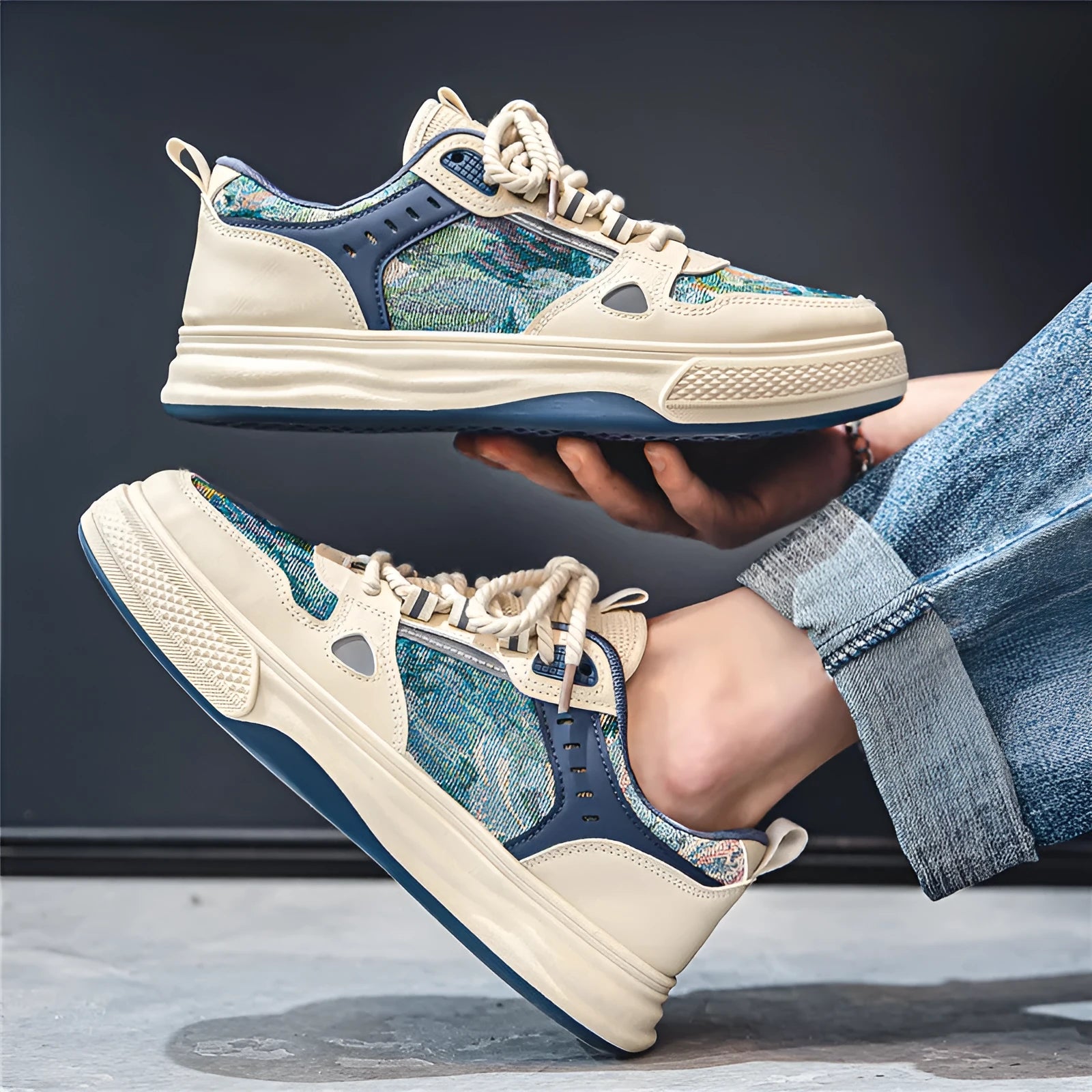 Men's flat-heel canvas casual shoes in Milan green and beige colour options.