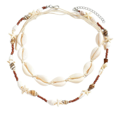Bohemian shell necklace with geometric pendant for women in natural shell material